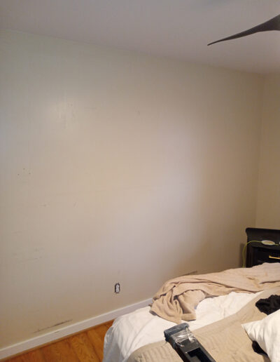 kc wallpaper bedroom wall before